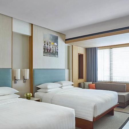 Courtyard By Marriott Bali Seminyak Resort Kültér fotó A room at the hotel