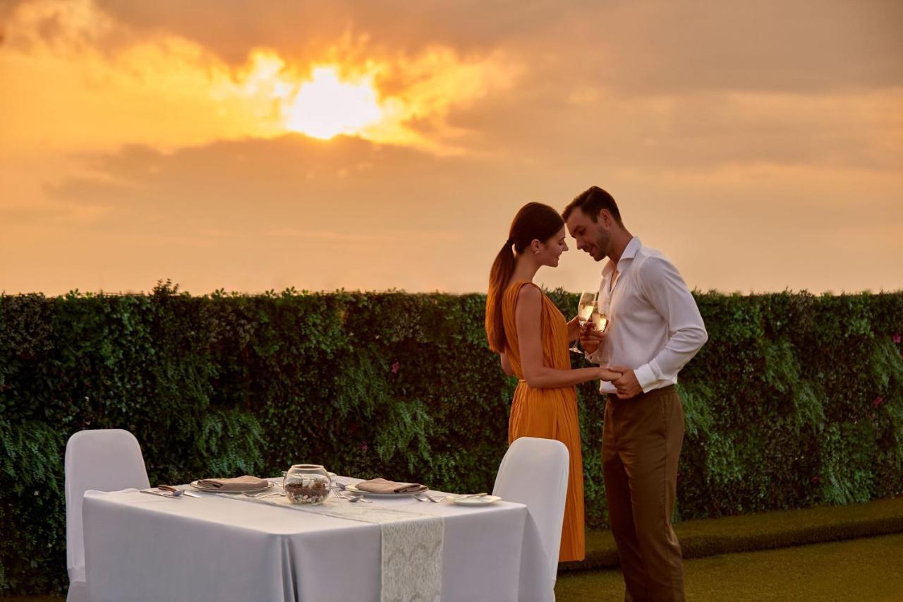 Courtyard By Marriott Bali Seminyak Resort Kültér fotó The Park, Hyderabad