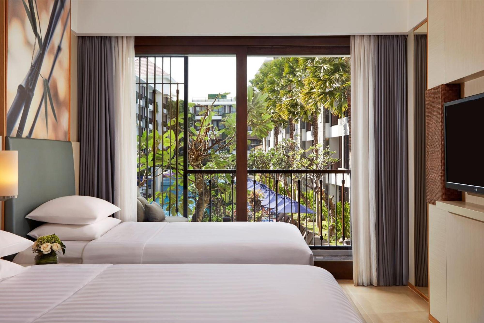 Courtyard By Marriott Bali Seminyak Resort Kültér fotó Deluxe Room